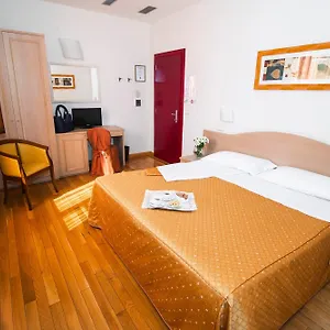 3* Hotell La Colonna